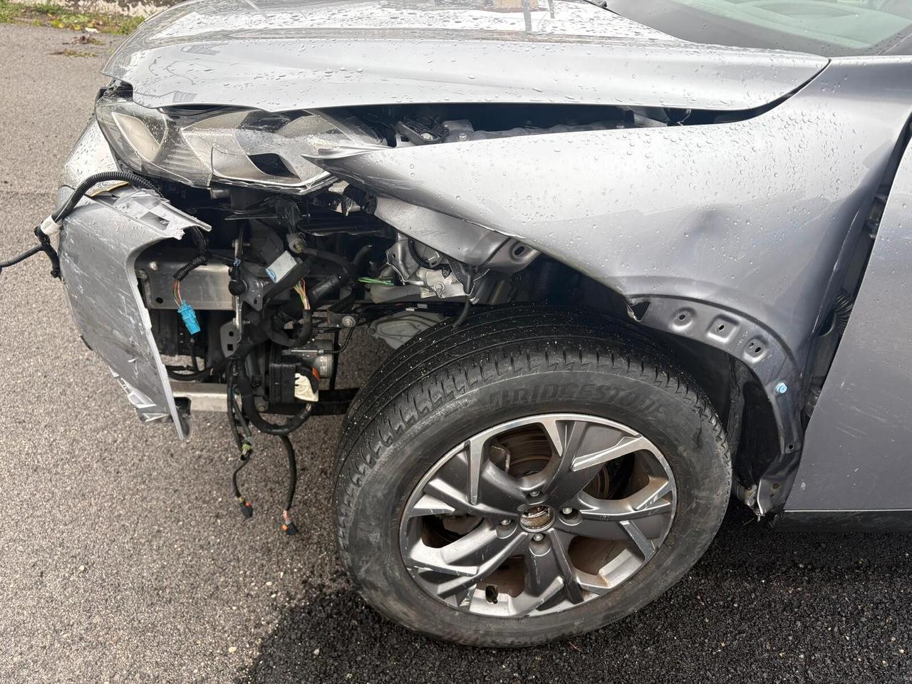 Ds DS3 3 Crossback BlueHDi 100 Performance Line SINISTRATA