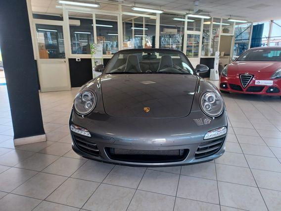 Porsche 911 Carrera 4S Cabriolet