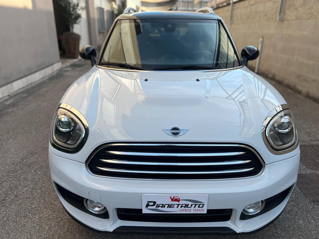 Mini Cooper D Countryman 2.0 Business all4 auto NAVI/LED/17;/LUCI