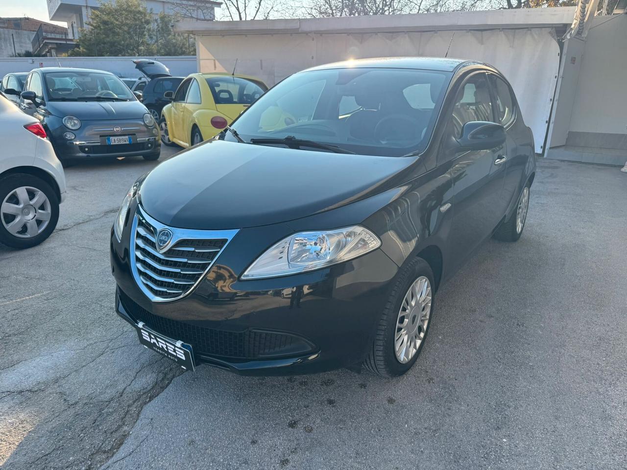 Lancia Ypsilon 1.2 69 CV 5 porte S&S Silver