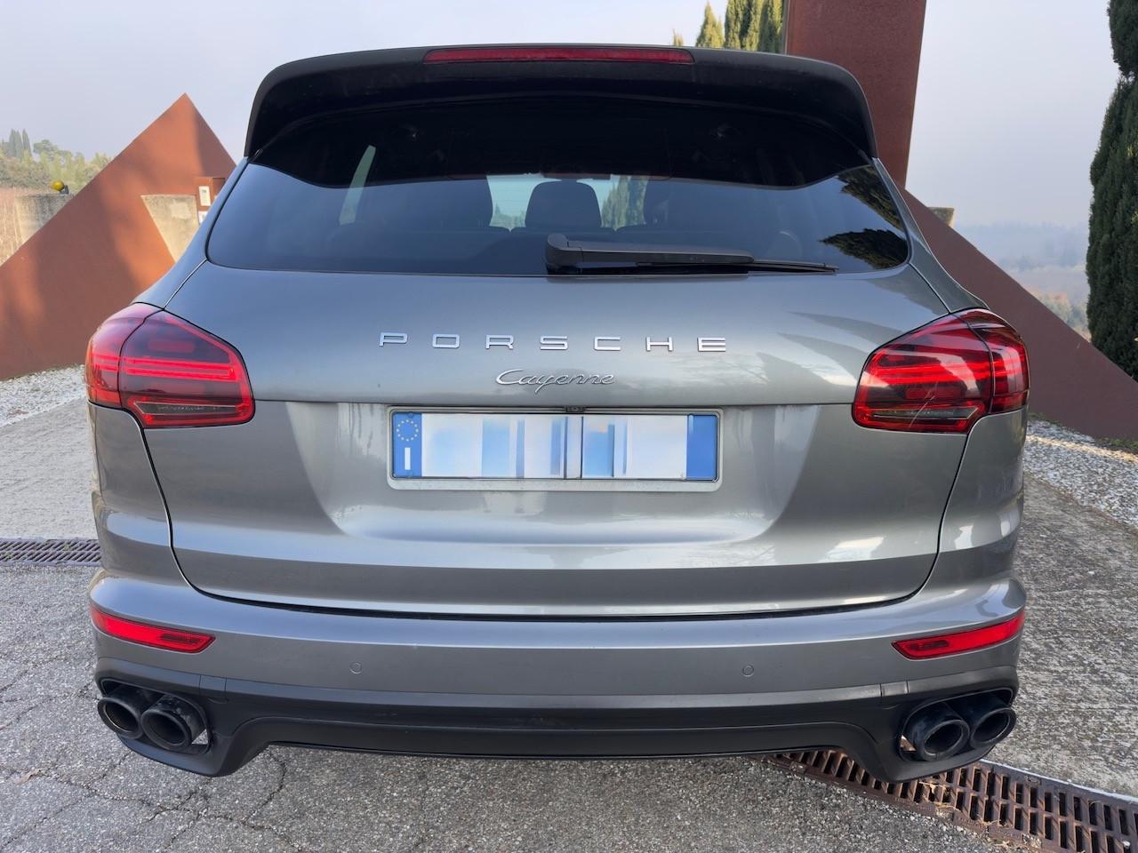 Porsche Cayenne Cayenne 3.0 Platinum Edition tiptronic ALLEST. GTS