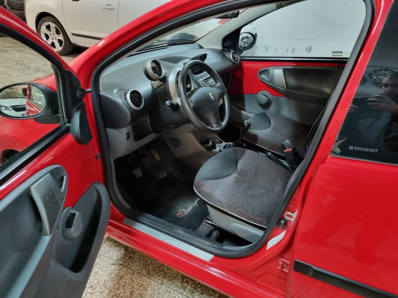 Peugeot 107 1.0 68CV 5p. Sweet Years