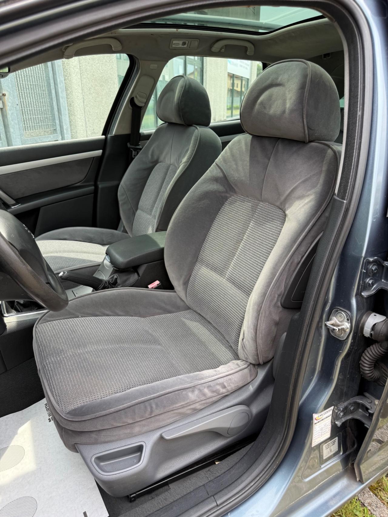 Peugeot 407 1.6 HDi 109Cv SW*Panorama*Cerchi*Sensori