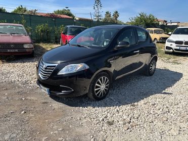 Lancia Ypsilon 1.2 69 CV Unyca