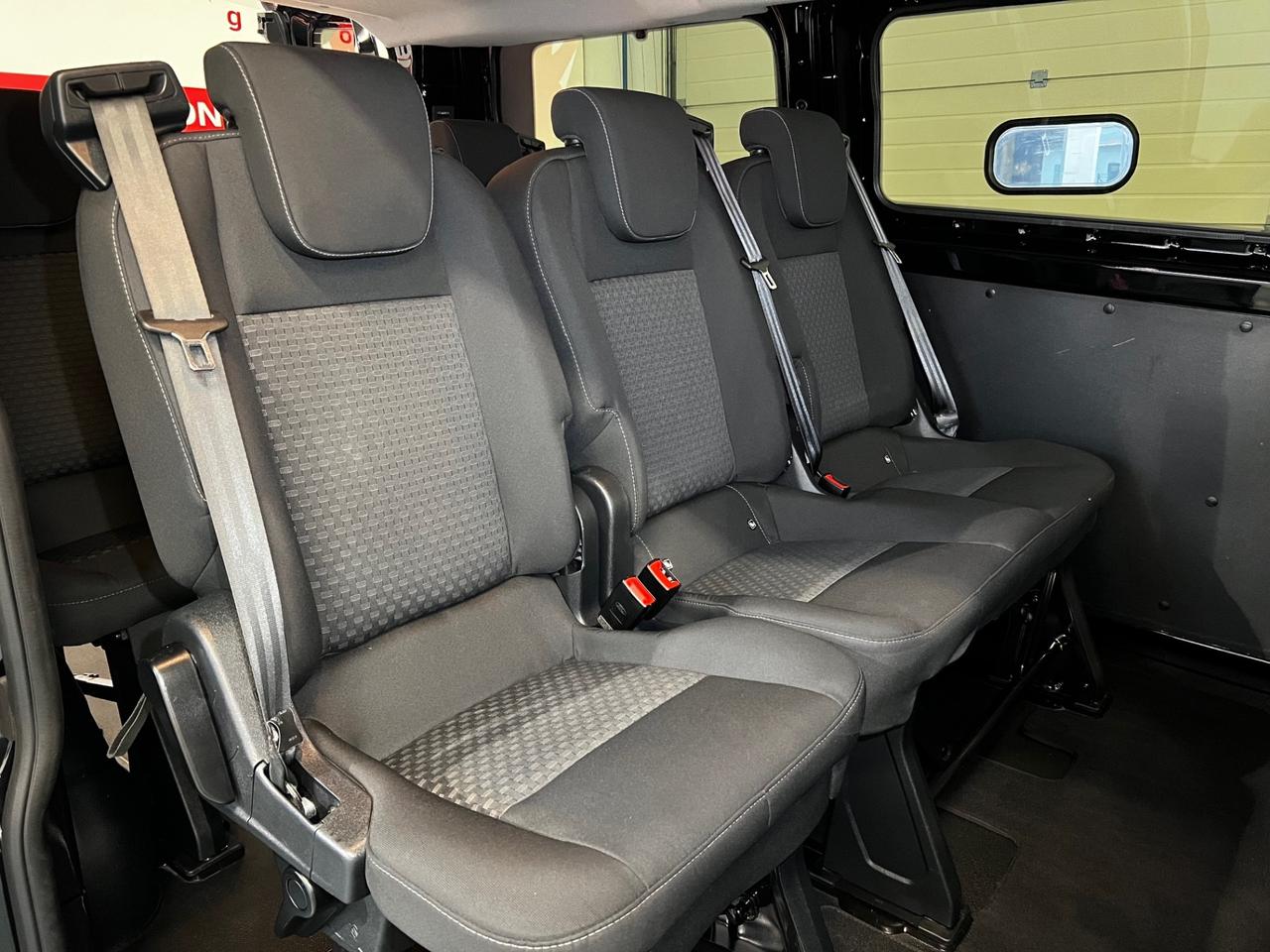 Ford Transit Custom 320 2.0 EcoBlue Hybrid 130 PC Combi Trend