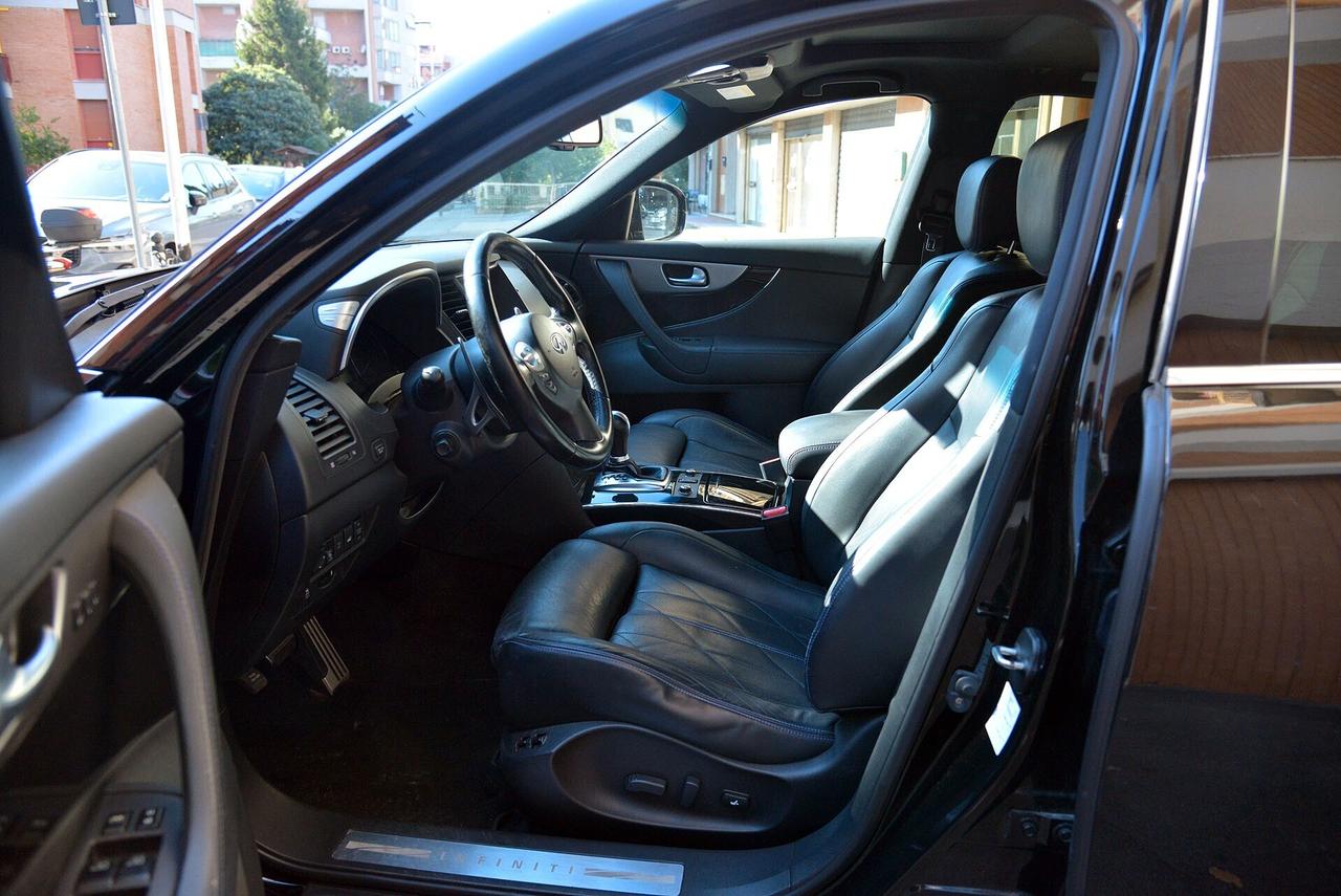 Infiniti QX70 3.0 diesel V6 AT S