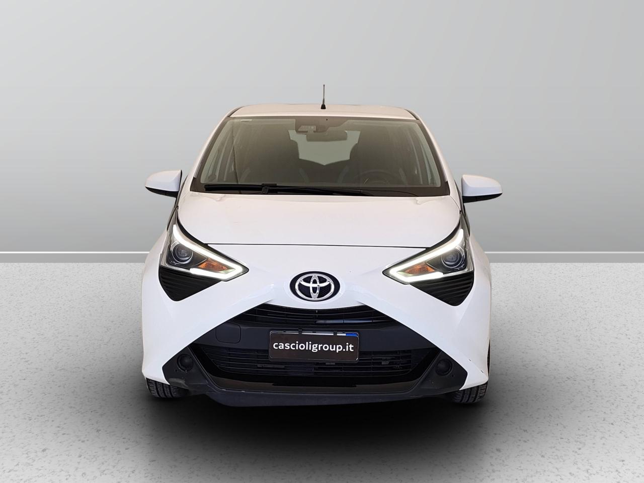 TOYOTA Aygo II 2018 5p - Aygo 5p 1.0 x-play 72cv