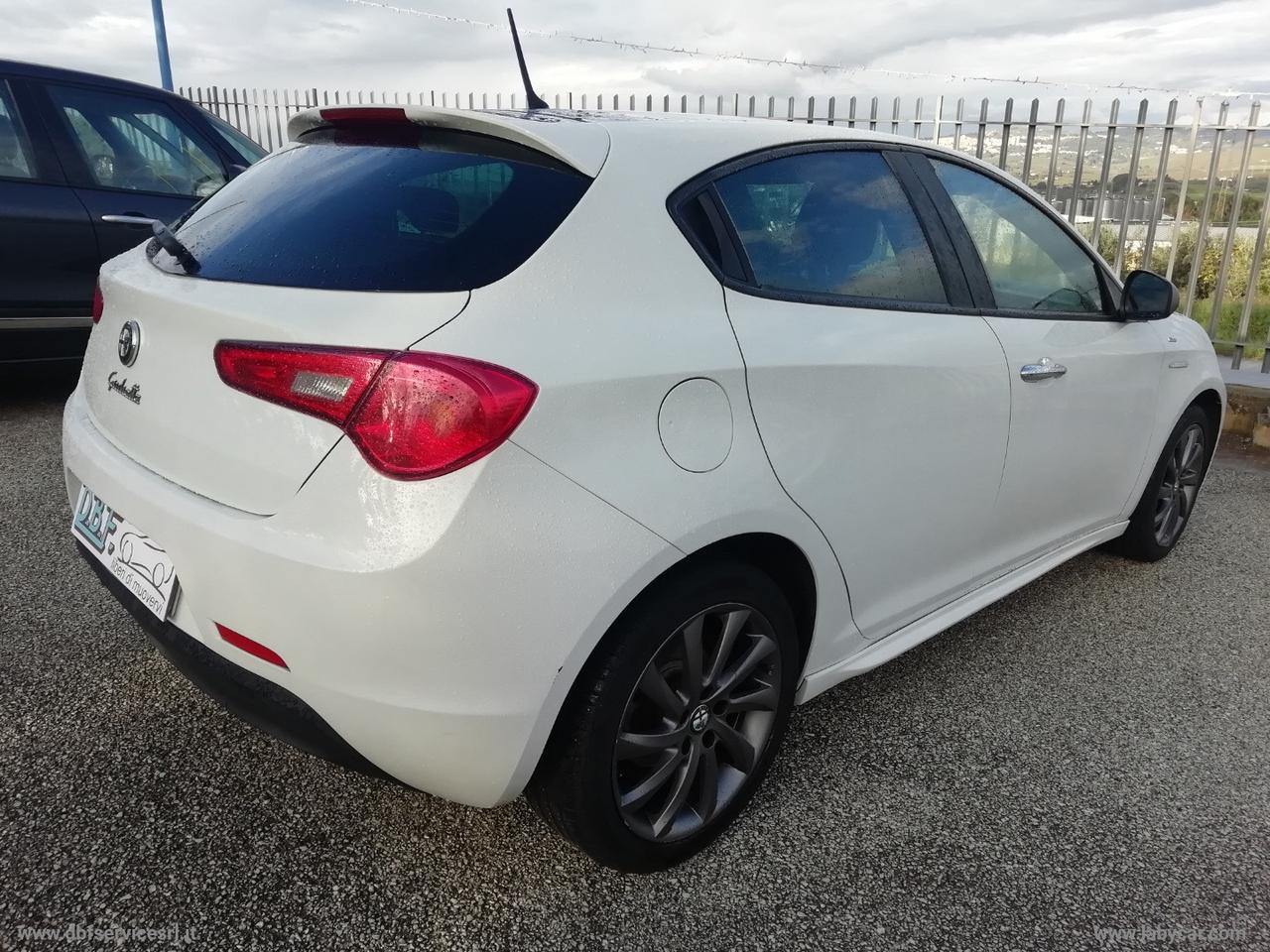 ALFA ROMEO Giulietta 1.6 JTDm-2 105 CV Distinctive