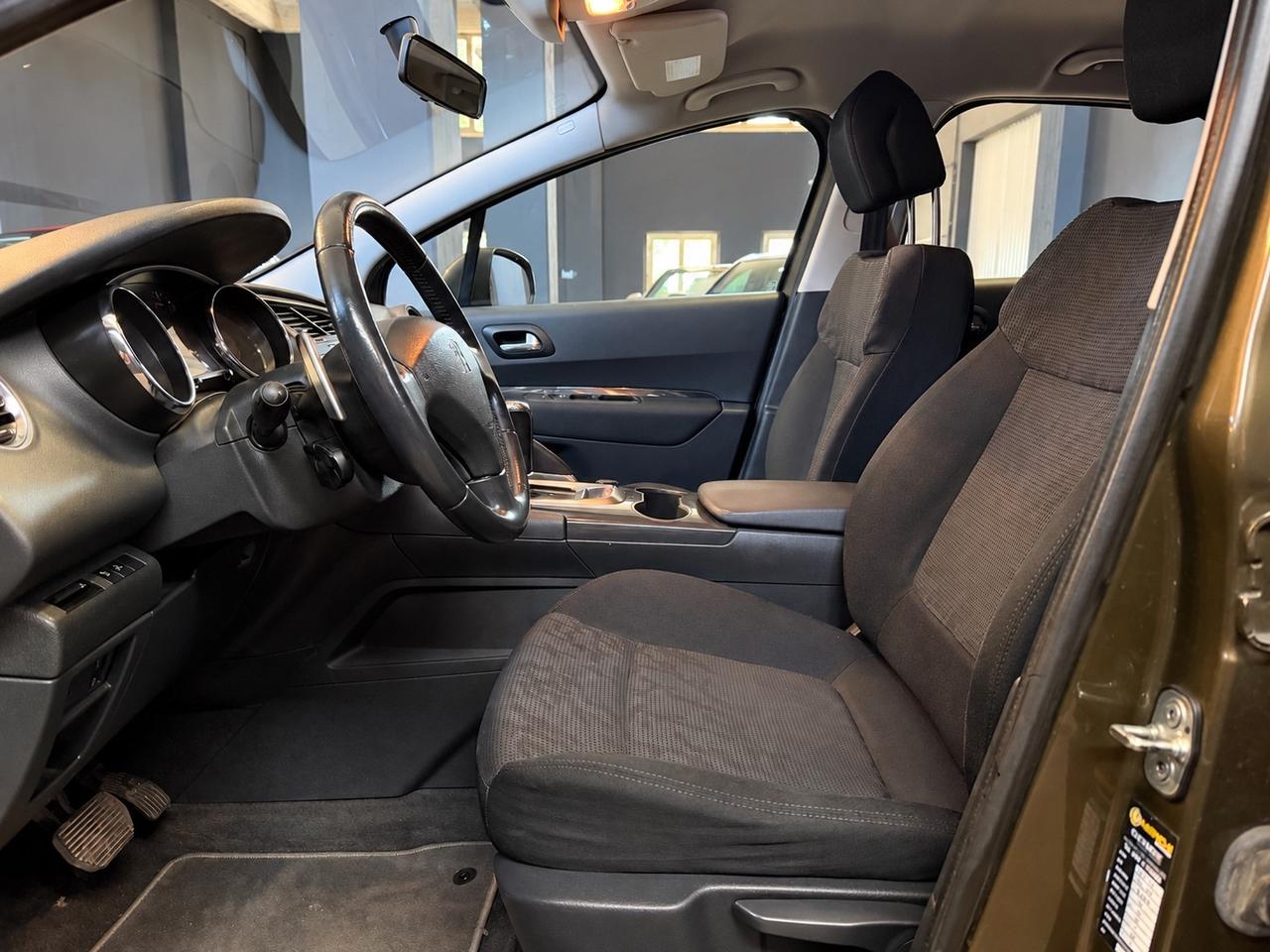 Peugeot 3008 1.6 HDi 110CV - CAMBIO AUTOMATICO