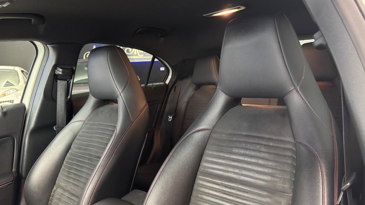 Mercedes-benz A 180 d Premium Amg Edition-2017