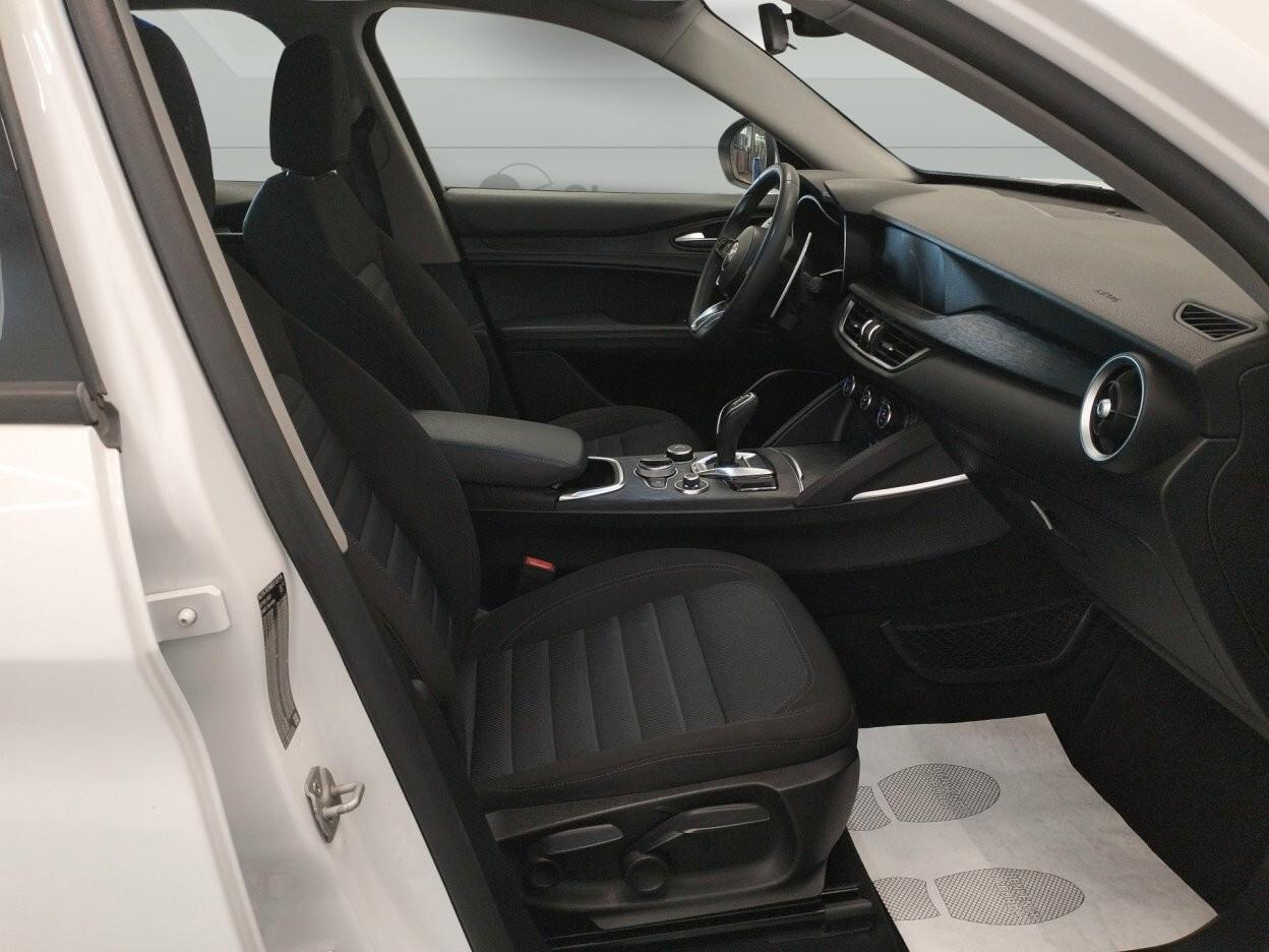 Alfa Romeo Stelvio 2.2 Turbodiesel 190 CV AT8 RWD Business