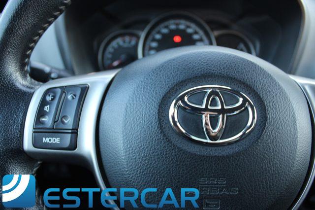 TOYOTA Yaris 1.0 5 porte