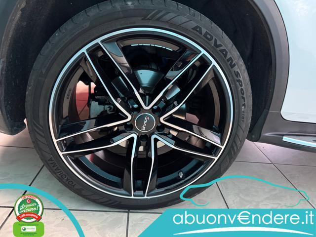 MERCEDES-BENZ GLC 300 4Matic EQ-Boost AMG Premium Plus CARBON LOOK