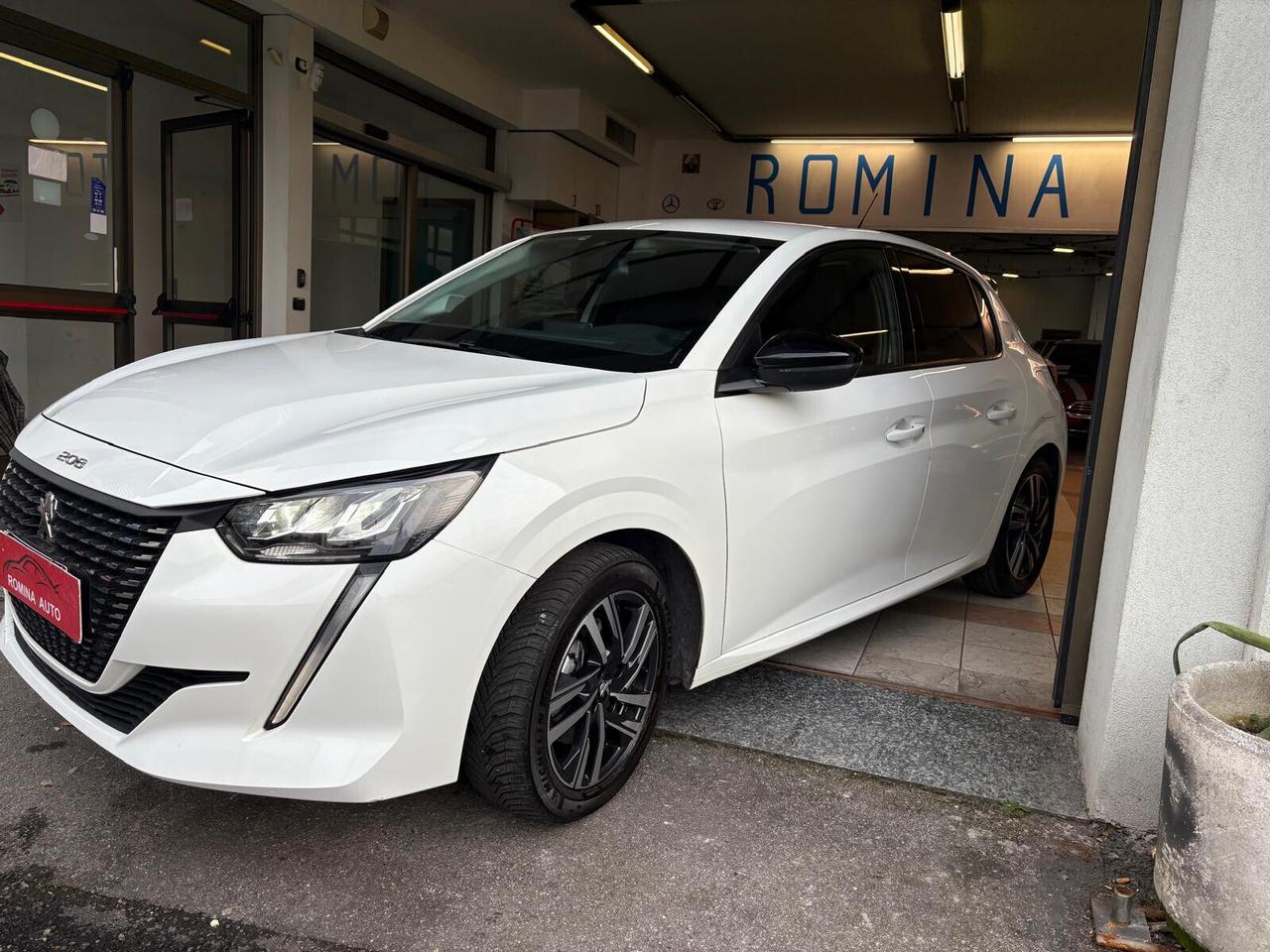 Peugeot 208 PureTech 100 Stop&Start EAT8 5 porte GT