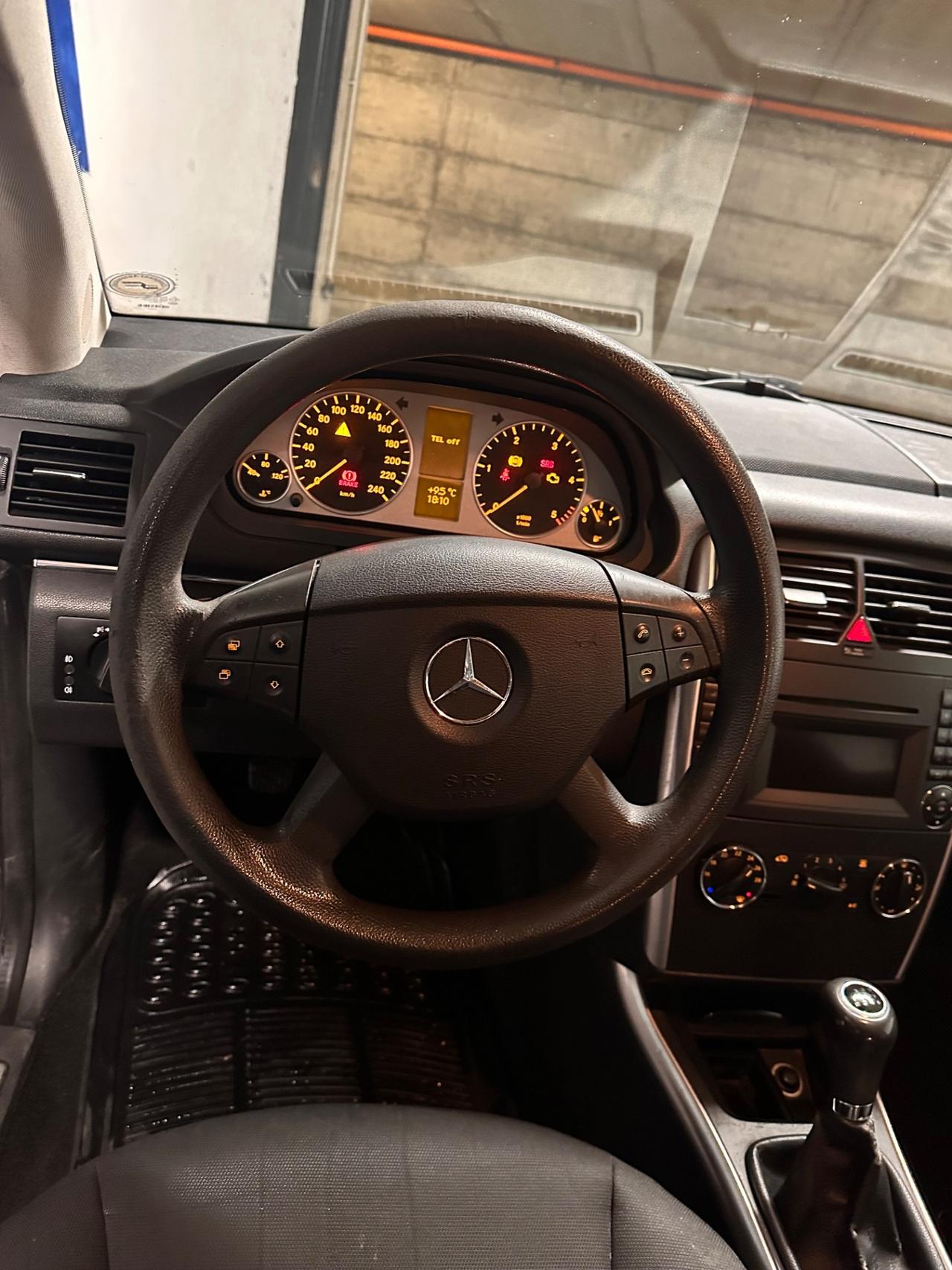 Mercedes-benz B 180 B 180 CDI 2011