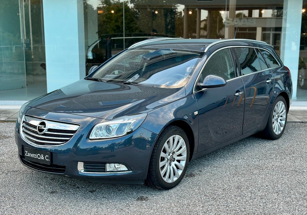 Opel Insignia 2.0 Turbo Sports Tourer Cosmo 220 CV