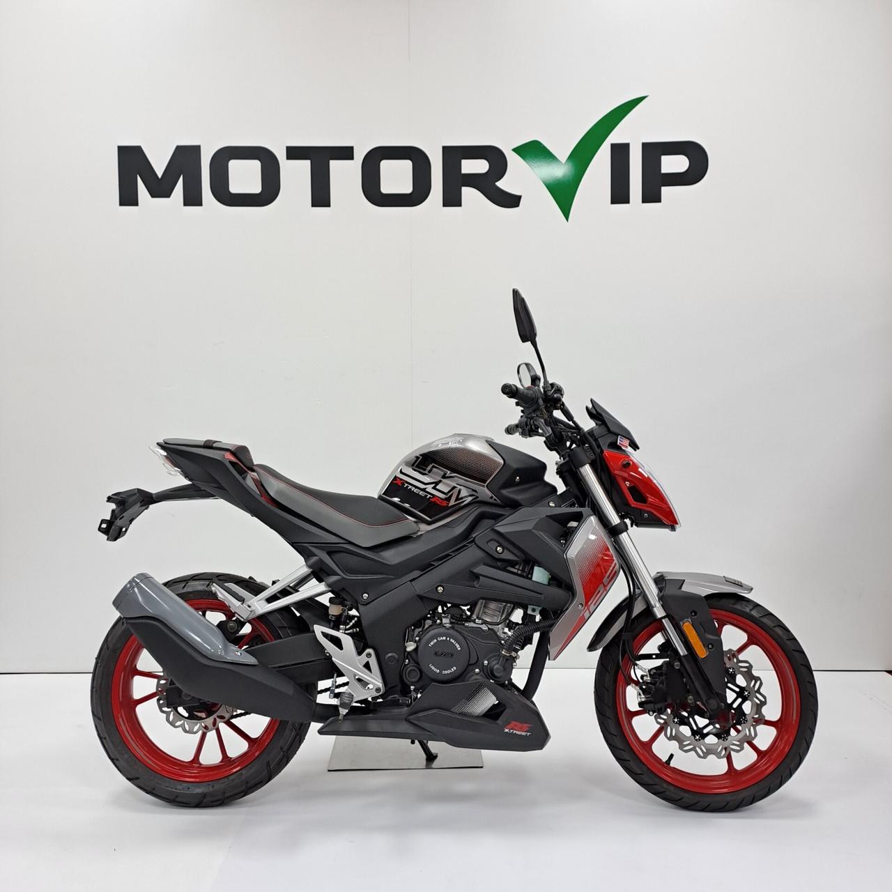 UM XTREET RS 125 *PROMO