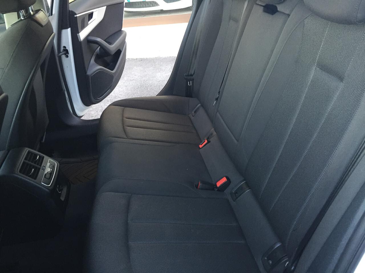 Audi A4 35 avant 2.0 TDI 150 CV S tronic Business X NEOPATENTATI