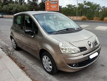 Renault Modus Grand 1.2 16V Dynamique