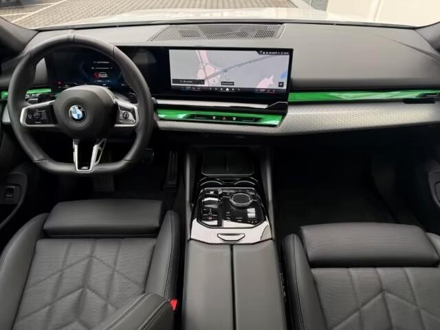 Bmw 520 520i 48V Touring Msport M SPORT PRO 19" HARMAN KARDON