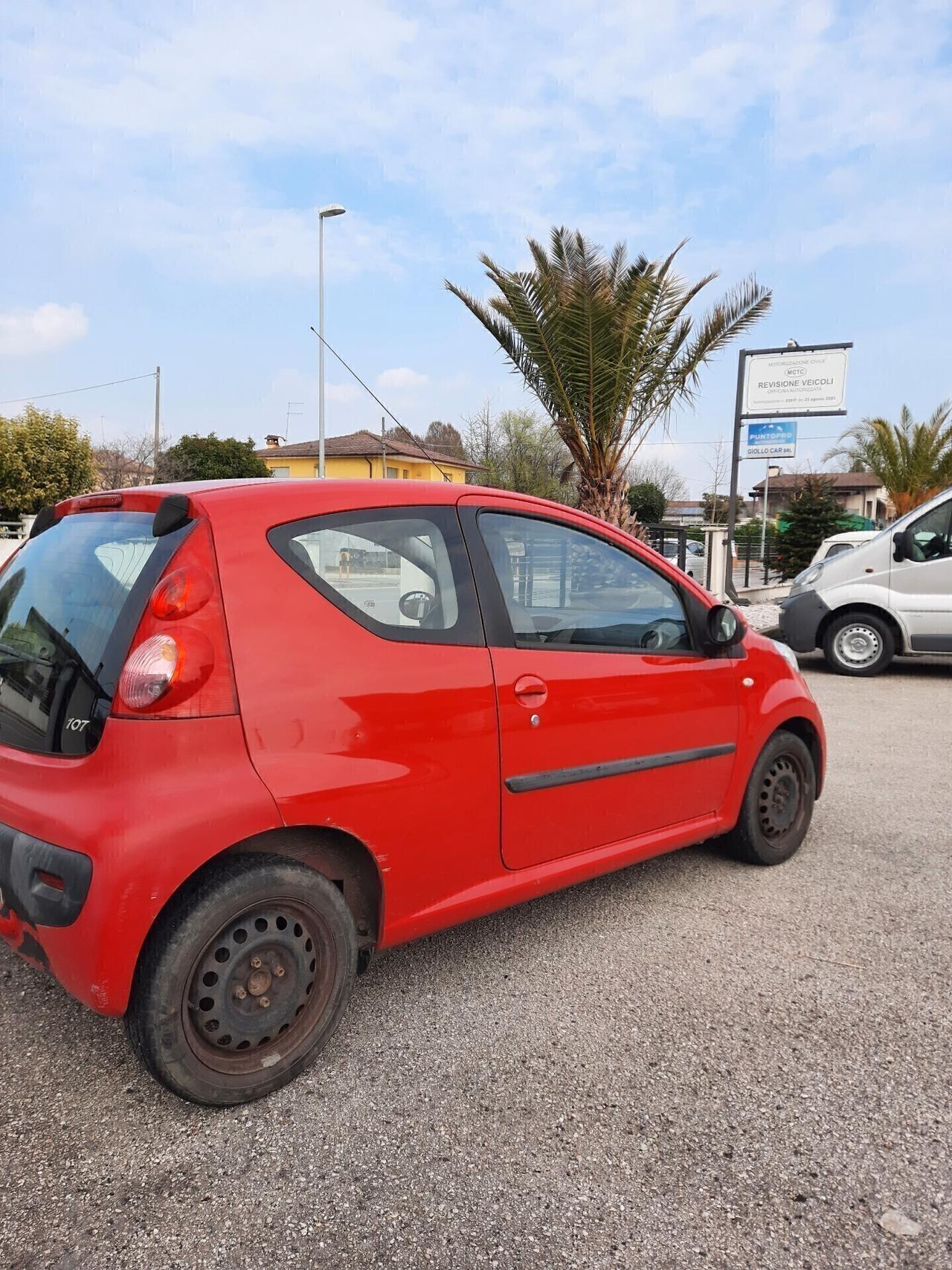 Peugeot 107 1.0 68 CV Meccanica OK