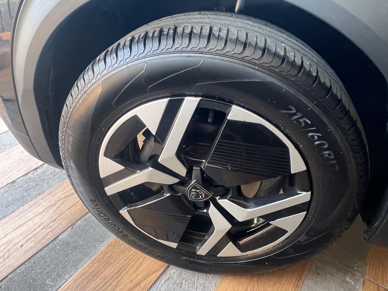 Peugeot 2008 BlueHDi 110 S&S Allure