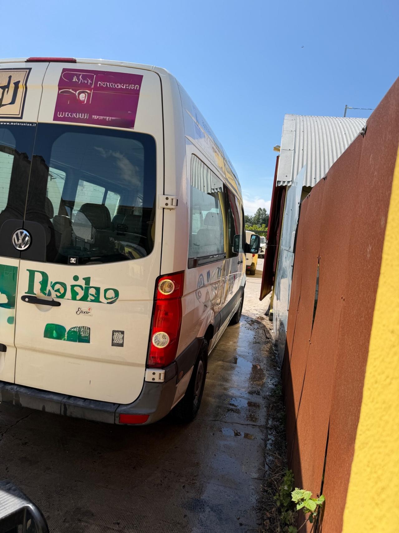 Volkswagen Crafter 9 posti con clima - 2011