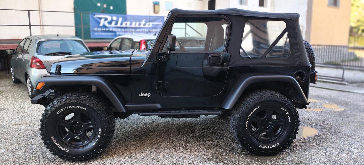 Jeep Wrangler 2.5 Soft top 4 posti