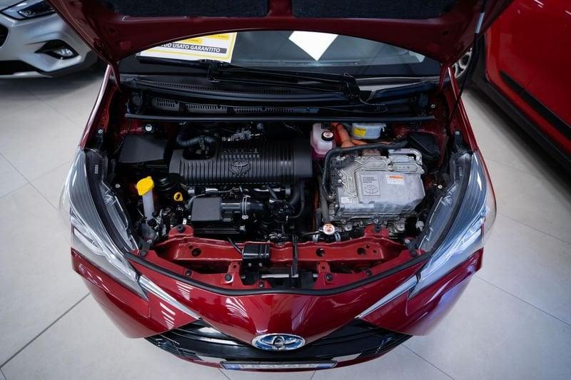 Toyota Yaris 1.5h Trend Red Edition