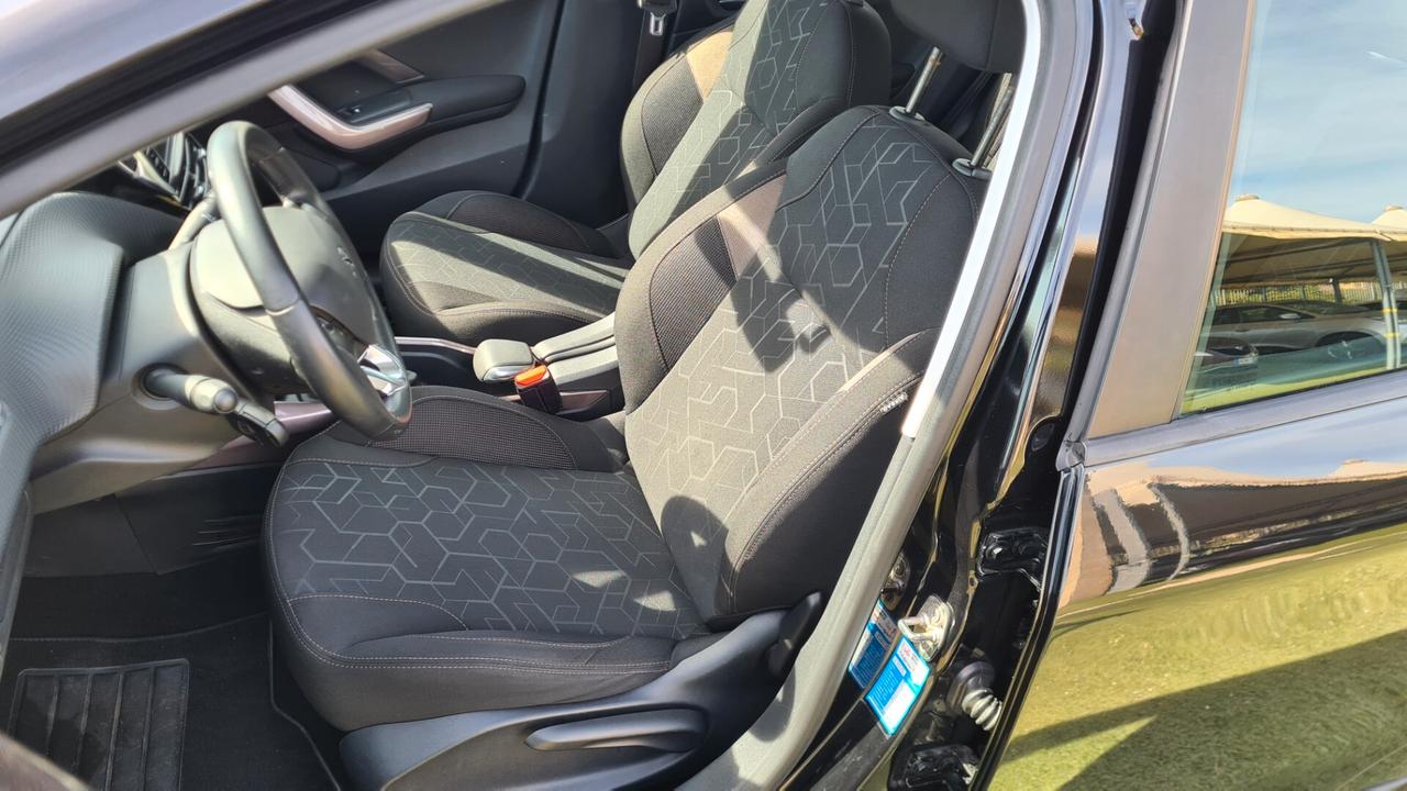 Peugeot 2008 1.6 BlueHDi 75 Active 2015 NEOPATENTATI