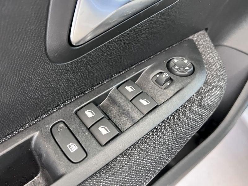 Peugeot 208 Business Turbo benzina 100