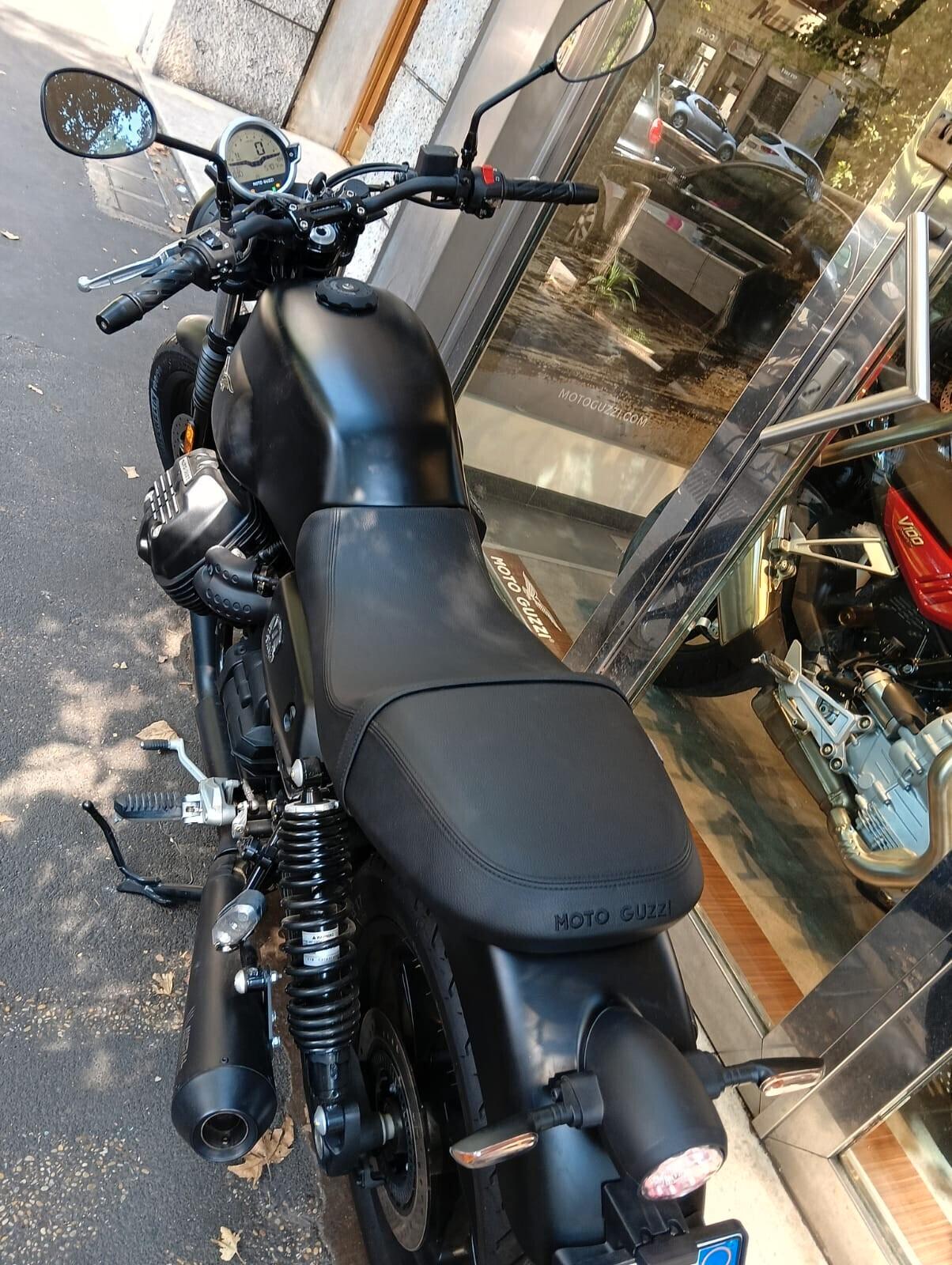 Moto Guzzi V7 IV STONE ABS E5