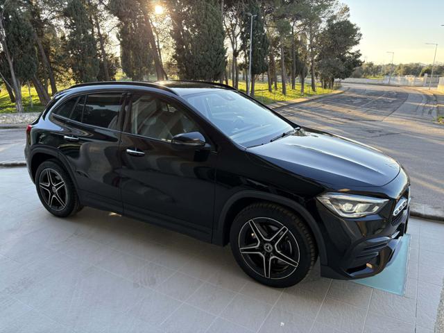 MERCEDES-BENZ GLA 200 d Automatic Premium Amg Pack Night