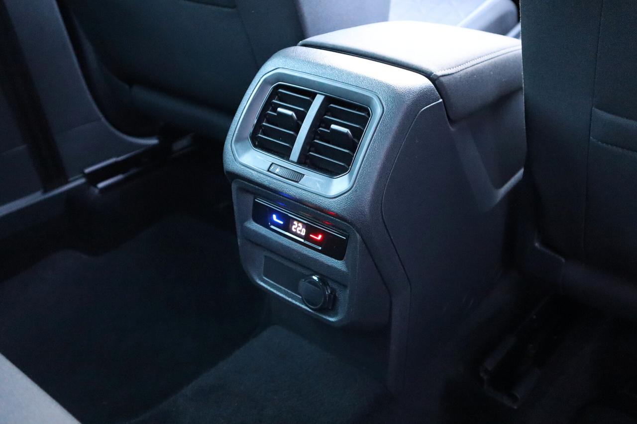 Volkswagen Tiguan 1.5 TSI LIFE ACC LED SOLO 29.000 KM!