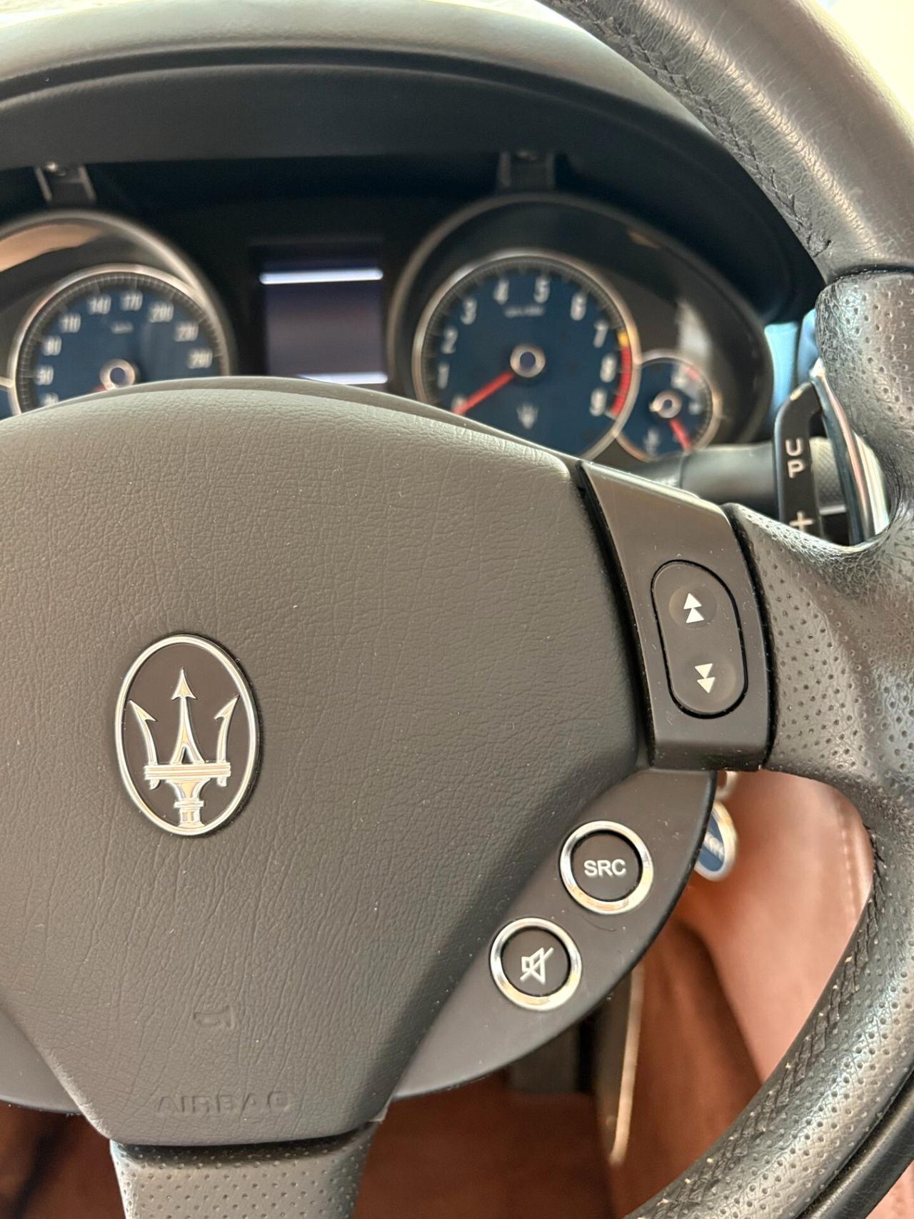 Maserati Quattroporte 4.2 Solo 20.000km