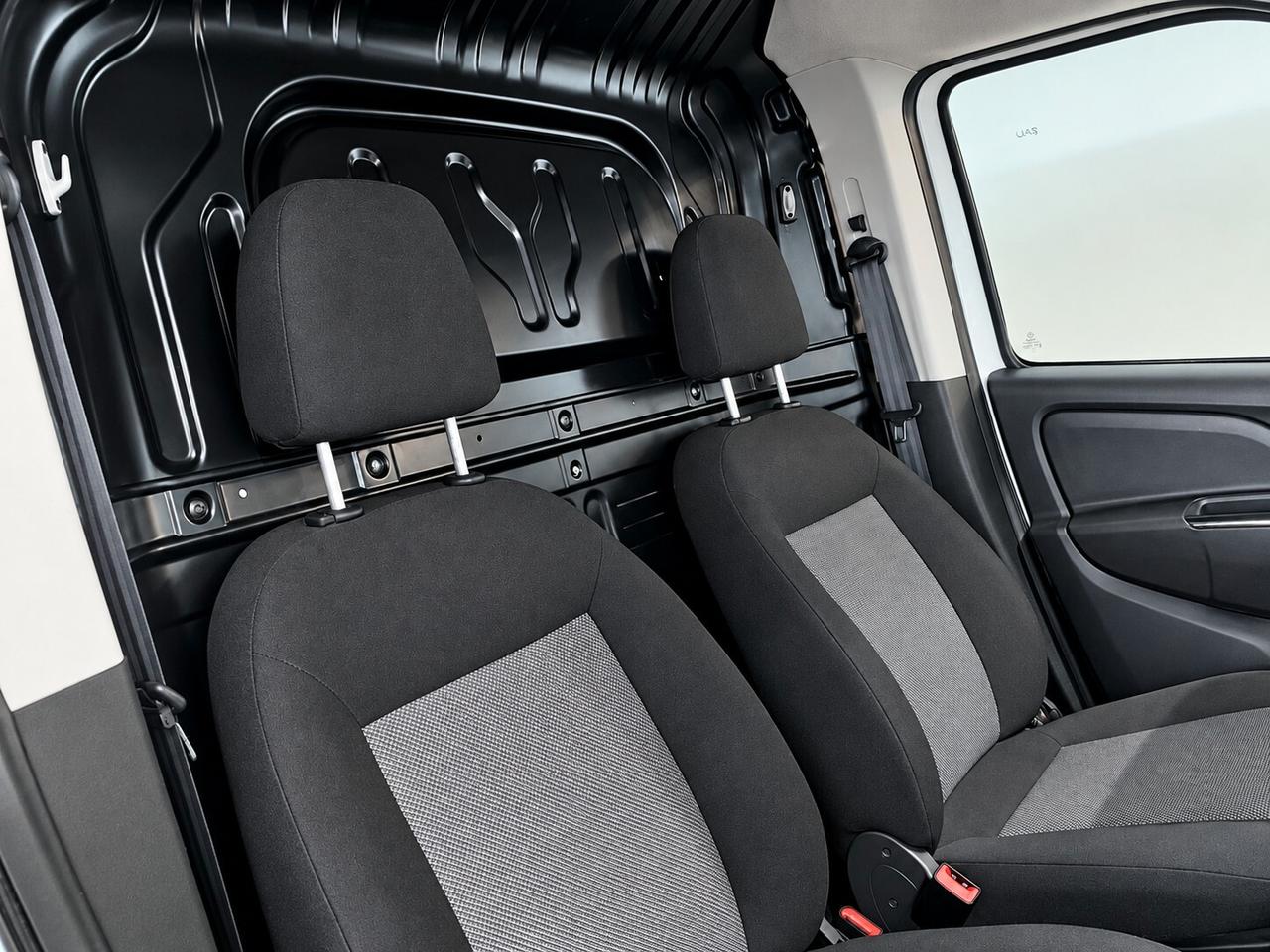 Fiat Doblò 1.300Mjet 95cv-2021