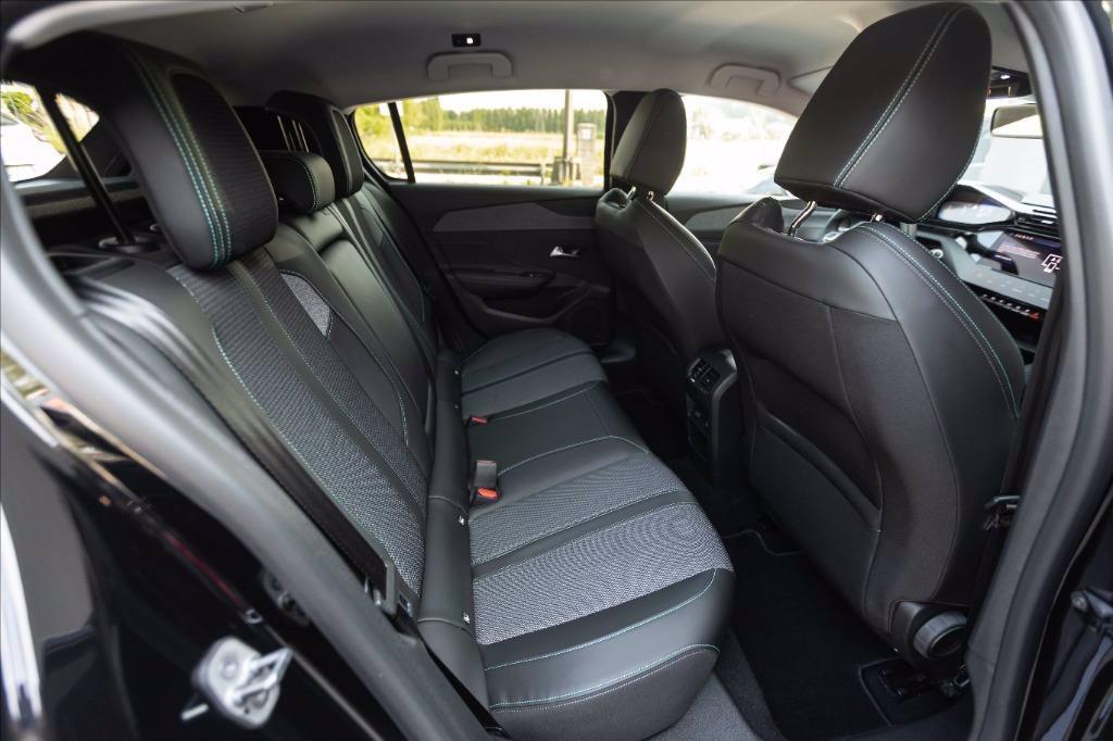 PEUGEOT 308 1.6 hybrid phev Allure Pack 180cv e-eat8 del 2023