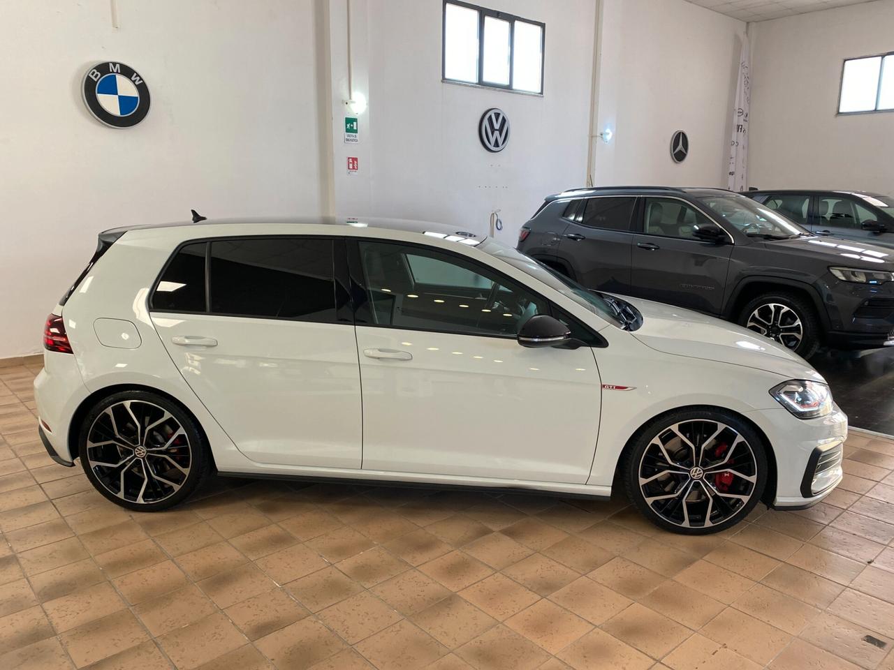Volkswagen Golf GTI Performance 2.0 TSI 245 CV DSG