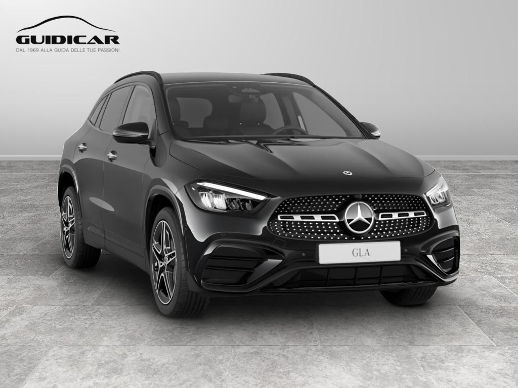 Mercedes-Benz GLA 180 d Automatic