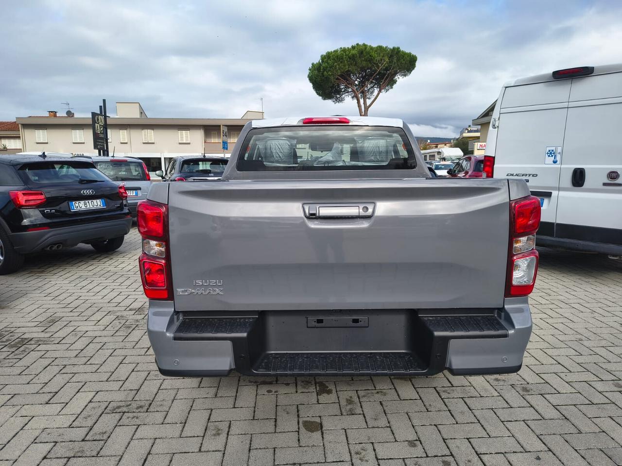 Isuzu D-Max CREW N60BB+*NUOVA PRONTA CONSEGNA*IVA ESCLUSA
