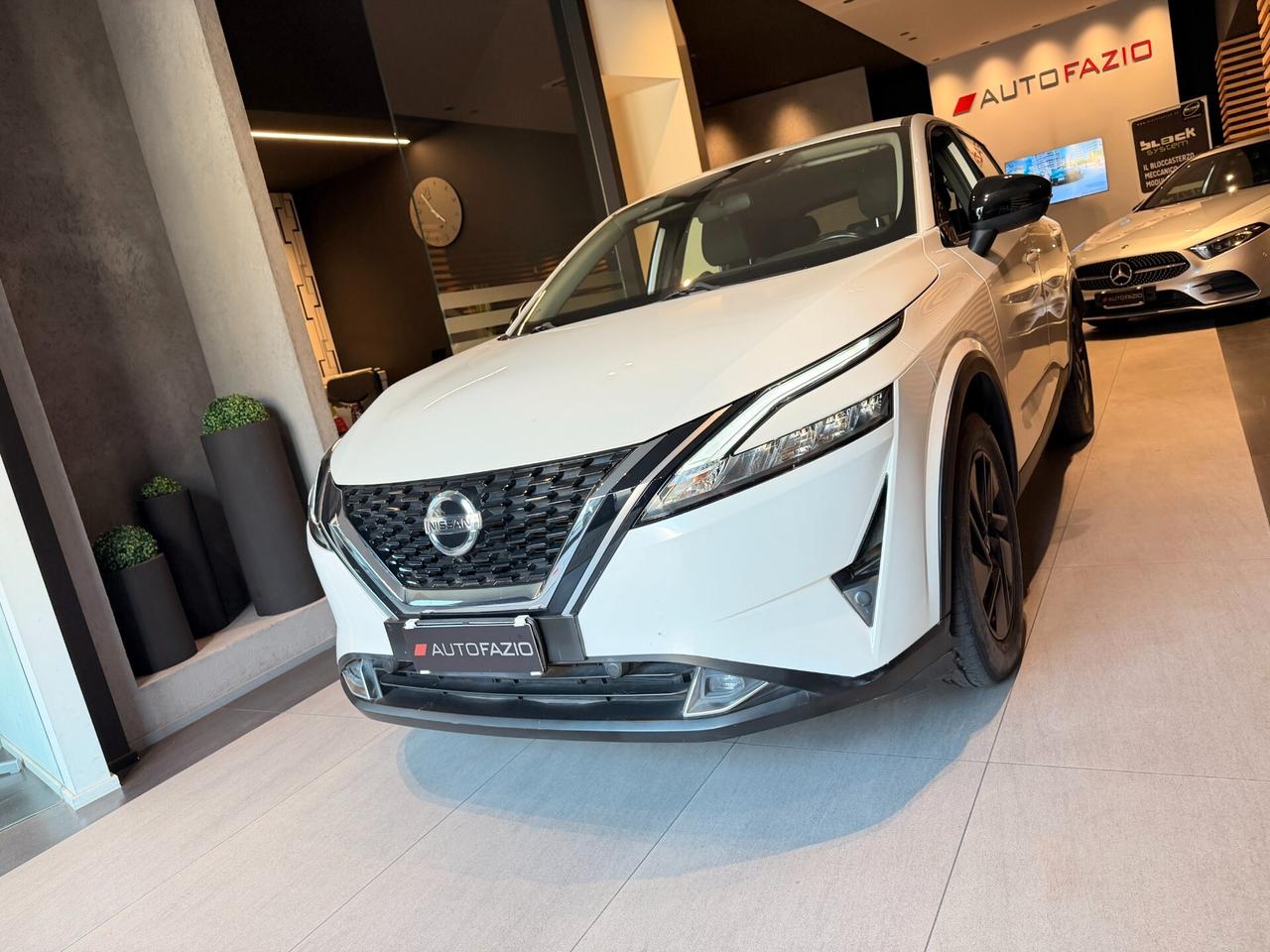 Nissan Qashqai MHEV 140 CV Business