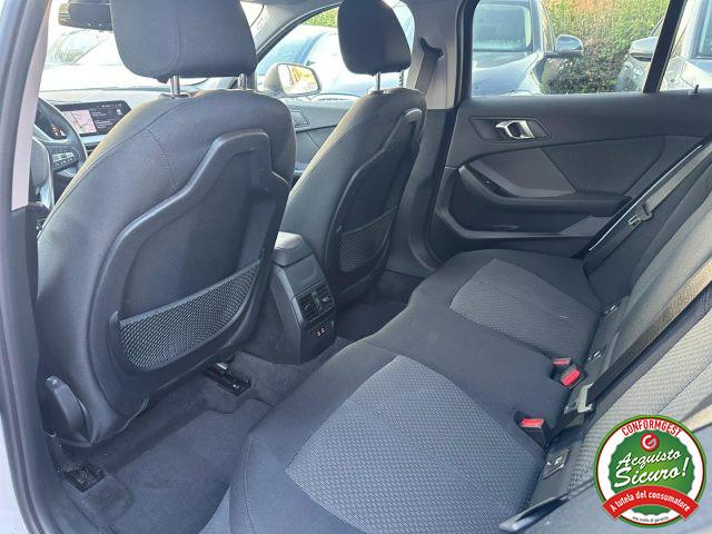 BMW 118 i 5p. Advantage Automatica Led