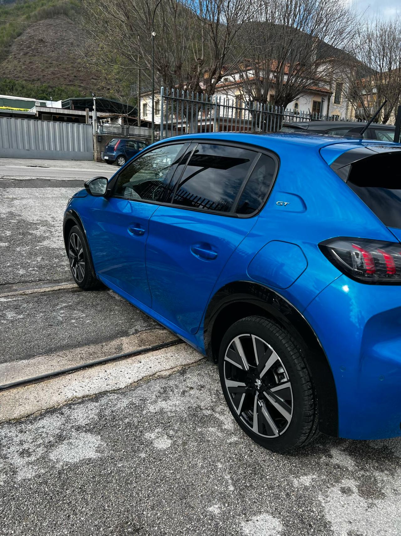 Peugeot 208 PureTech 100 Stop&Start 5 porte GT