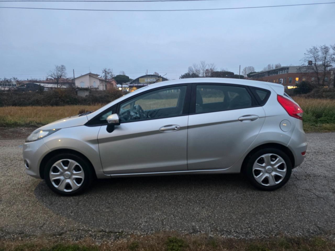 Ford Fiesta 1.2 Benzina con GARANZIA-NEOPATENTATI