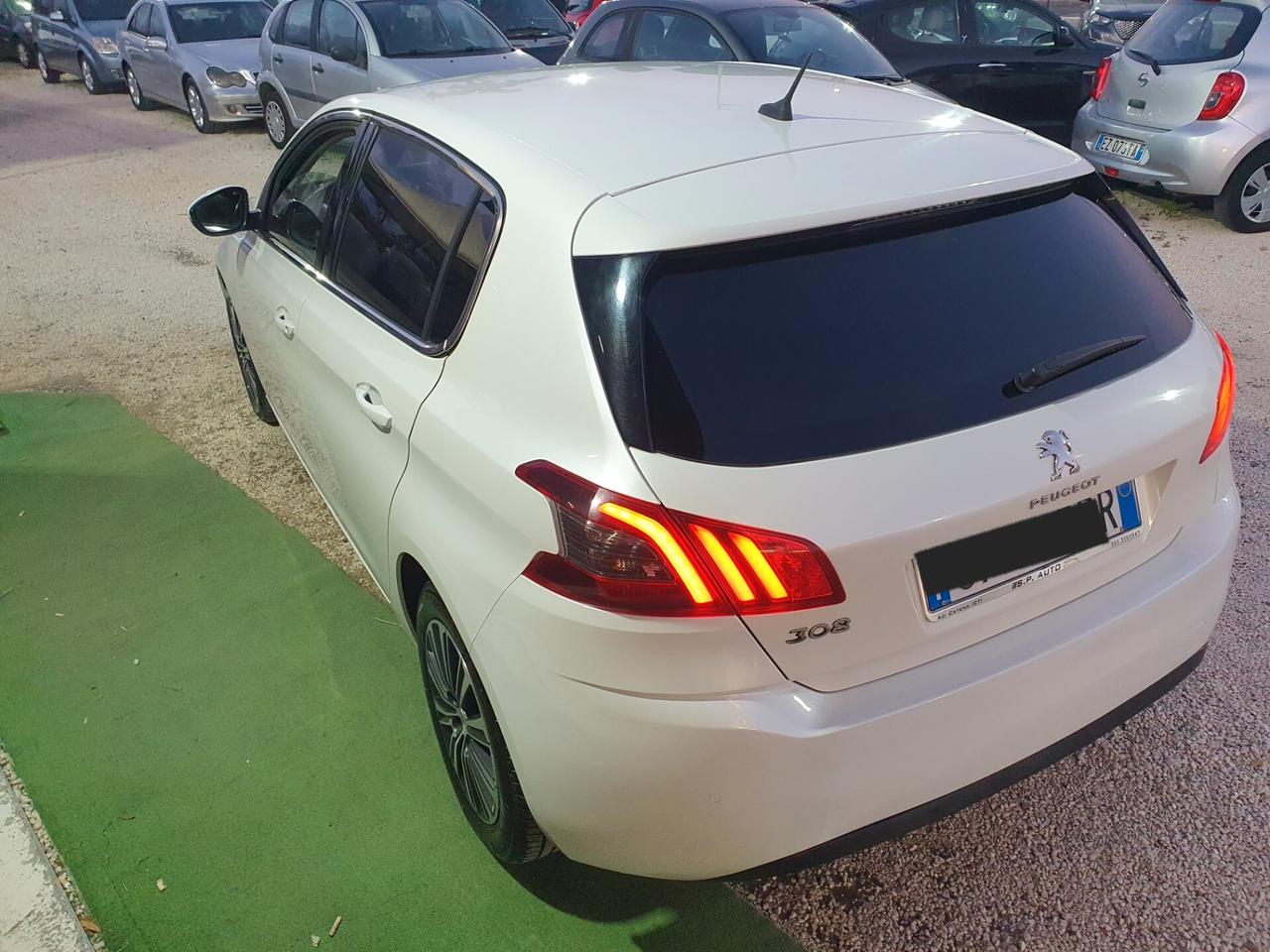 Peugeot 308 BlueHDi 130 S&S Allure