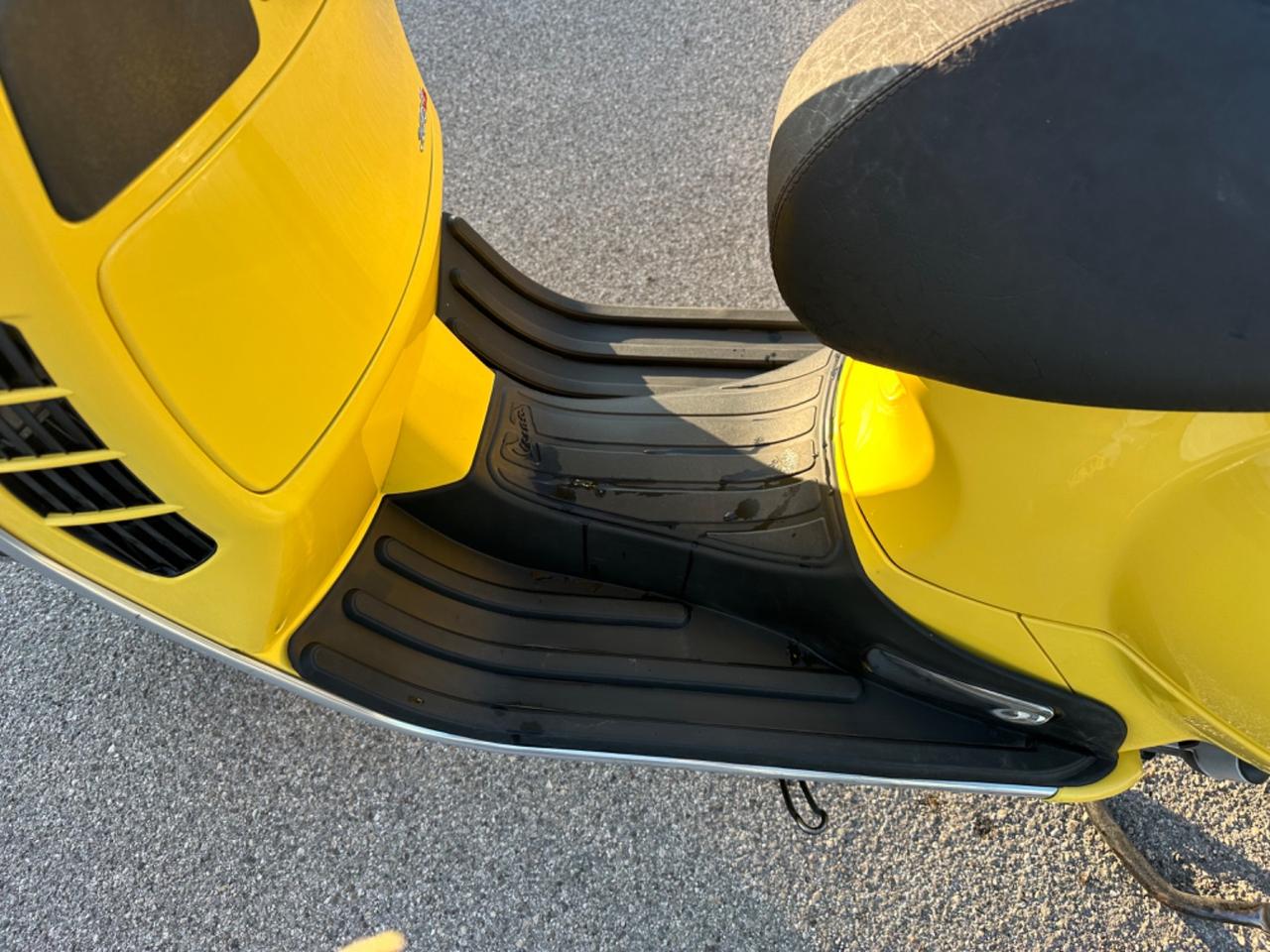 Piaggio Vespa 250 GTS