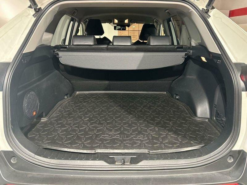 Toyota RAV4 2.5 HV 222v E-CVT Lounge 4WD