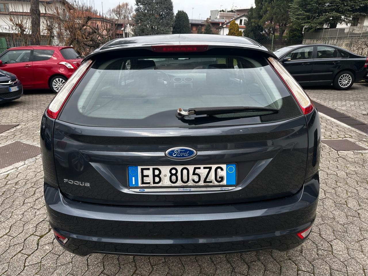 Ford Focus 1.6 (115CV) 5p. Bz.- GPL Ikon