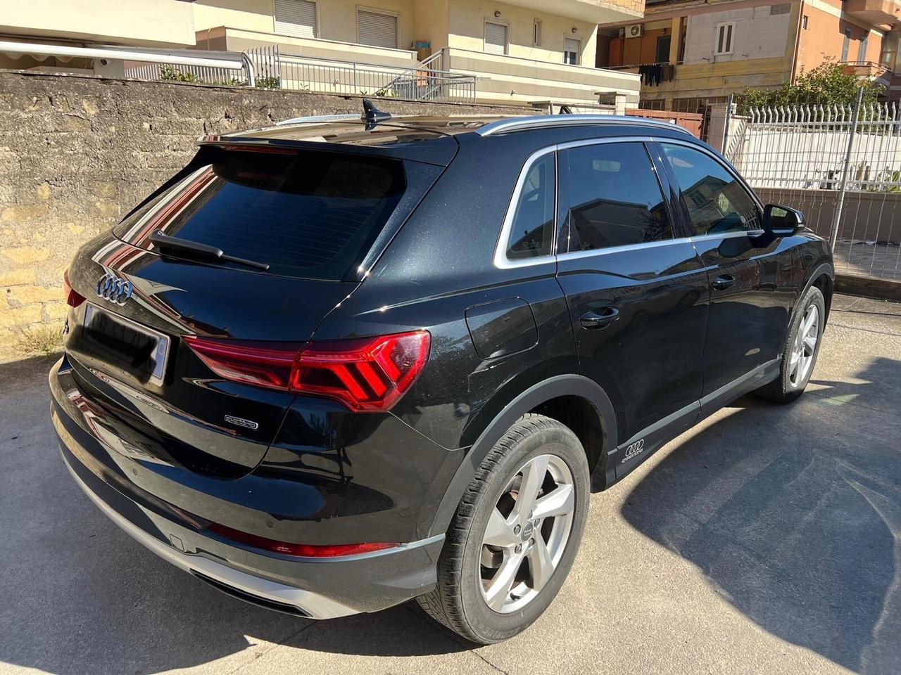 Audi Q3 40 TDI quattro S tronic Business Advanced