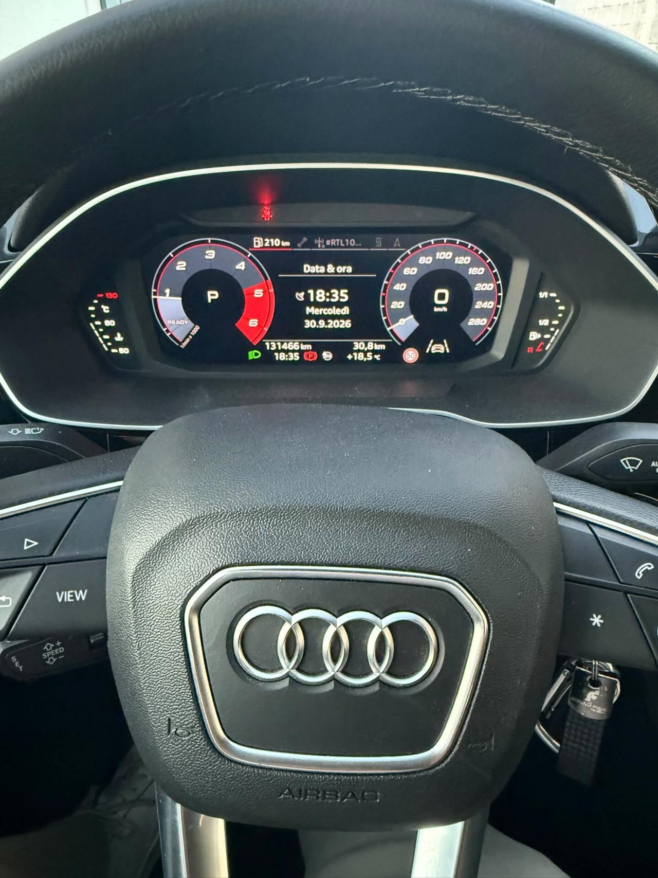 Audi Q3 S tronic Business